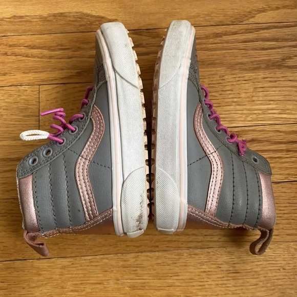 Vans sz 10.5 grey and pink leather pink laces hood pre owned condition - Picture 4 of 5